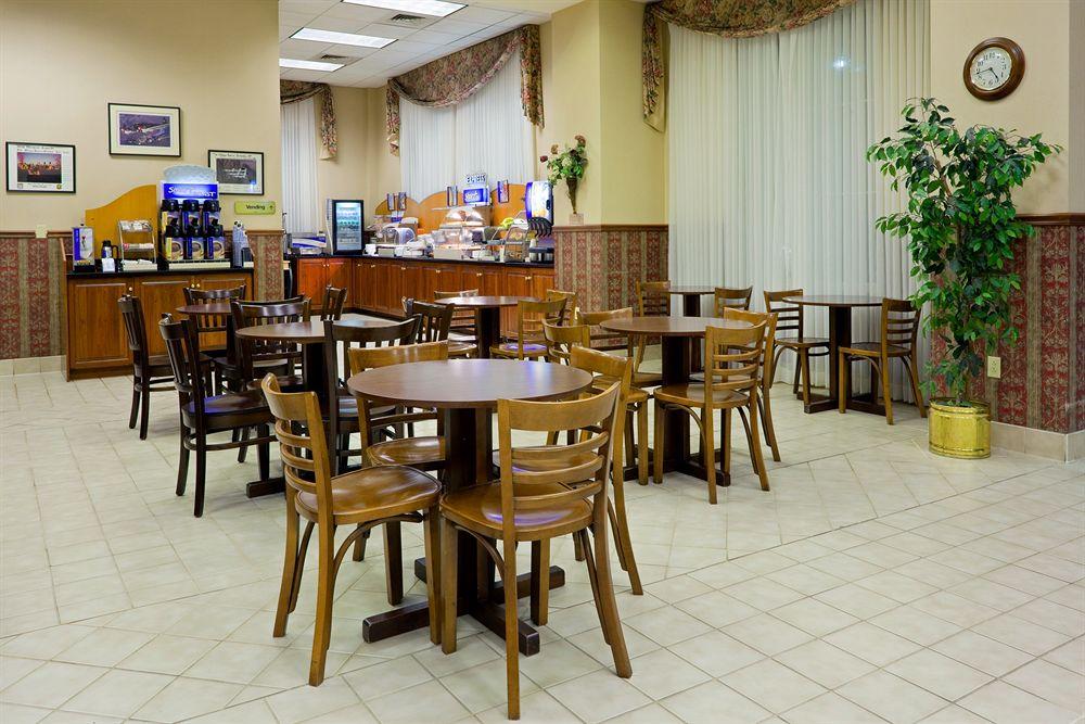 Best Western Plus Wilkes Barre-Scranton Airport Hotel Pittston Εξωτερικό φωτογραφία