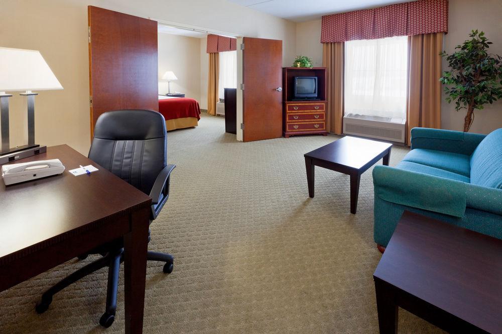 Best Western Plus Wilkes Barre-Scranton Airport Hotel Pittston Εξωτερικό φωτογραφία